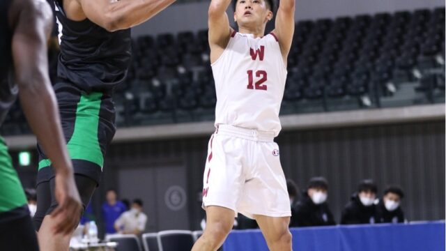 後半に差が開き、首位白鴎大に敗戦