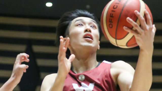 アクシデントをものともせず　速攻を武器に関大撃破！　決勝トーナメントまであと１勝