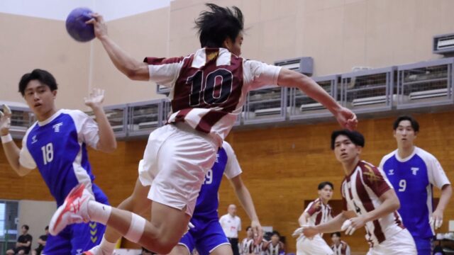 【男子ハンドボール】東海大に今季初勝利　序盤のリードを守り切る