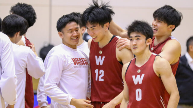【男子バスケ】「夢にも思ってなかった」　二度の延長戦にもつれた激闘を制し、57年ぶり６度目のリーグ優勝達成！
