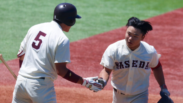 【野球】「逆輸入」霜結太が初打席初回先頭打者アーチ！　２回以降は打線が沈黙し完敗／慶大１回戦