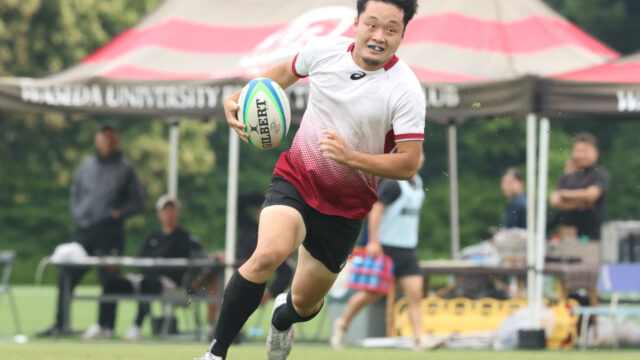 【ラグビー】雨の中の圧勝　大量得点で上智大を下す
