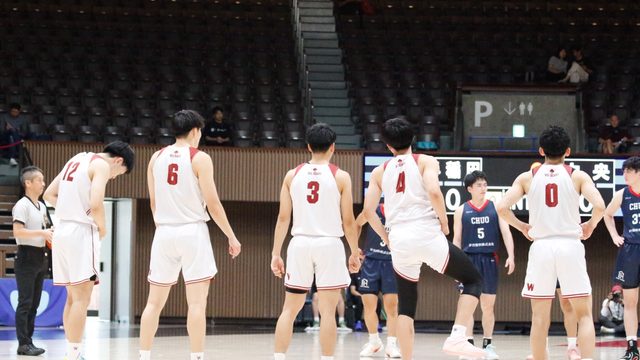 【男子バスケ】ディフェンスから流れを掴み中大に勝利　４年生が意地魅せる