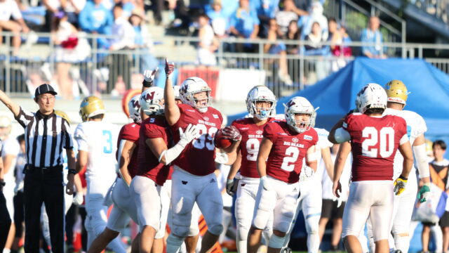 【米式蹴球】最終第４Ｑで逆転勝利　ＲＢ長内主将が２ＴＤの大活躍